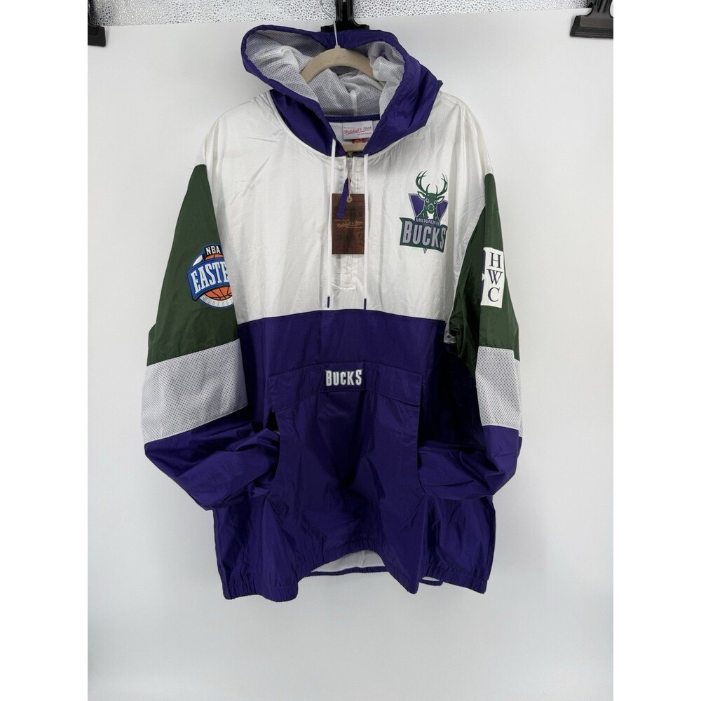 Mitchell & Ness Milwaukee Bucks Hardwood Classics Anorak Jacket Retro Purple 4XL